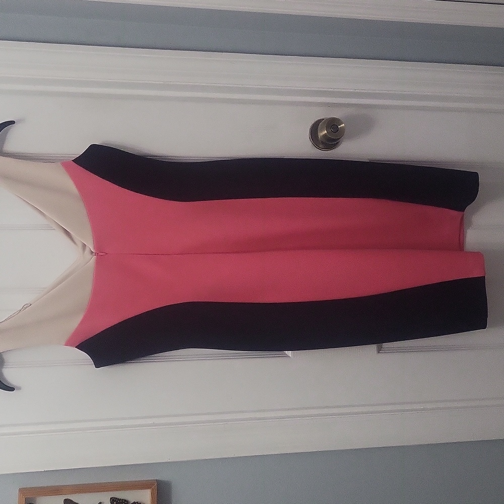 Maggy London dress size 8 black beige dark Coral color - Picture 2 of 3